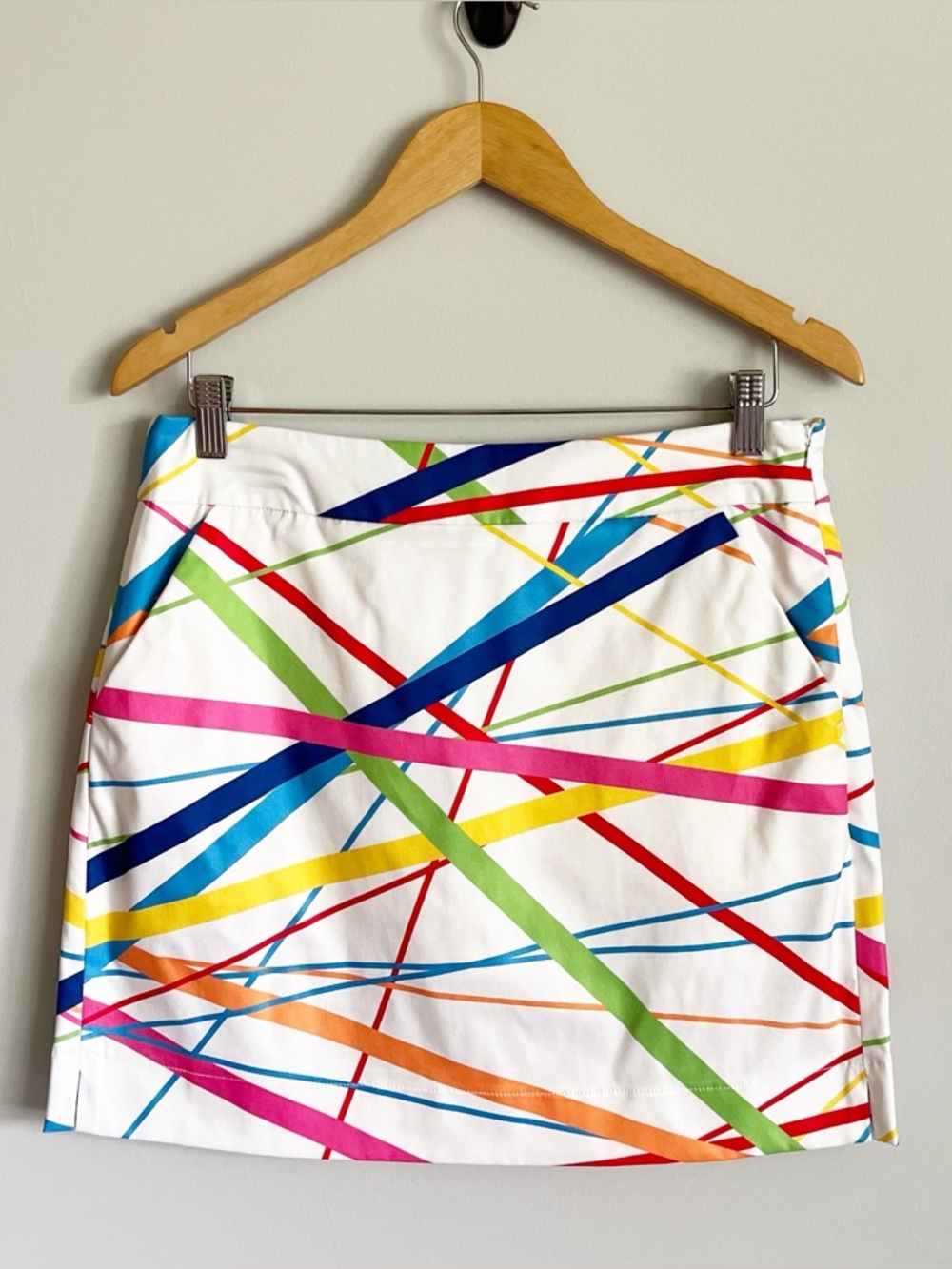 Loudmouth Ladies Skort Size 6 White Colorful Athletic Skirt 80s Inspired‎